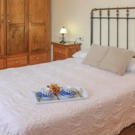 Awesome In Villaviciosa De Cordob Holiday home Villaviciosa de Cordoba